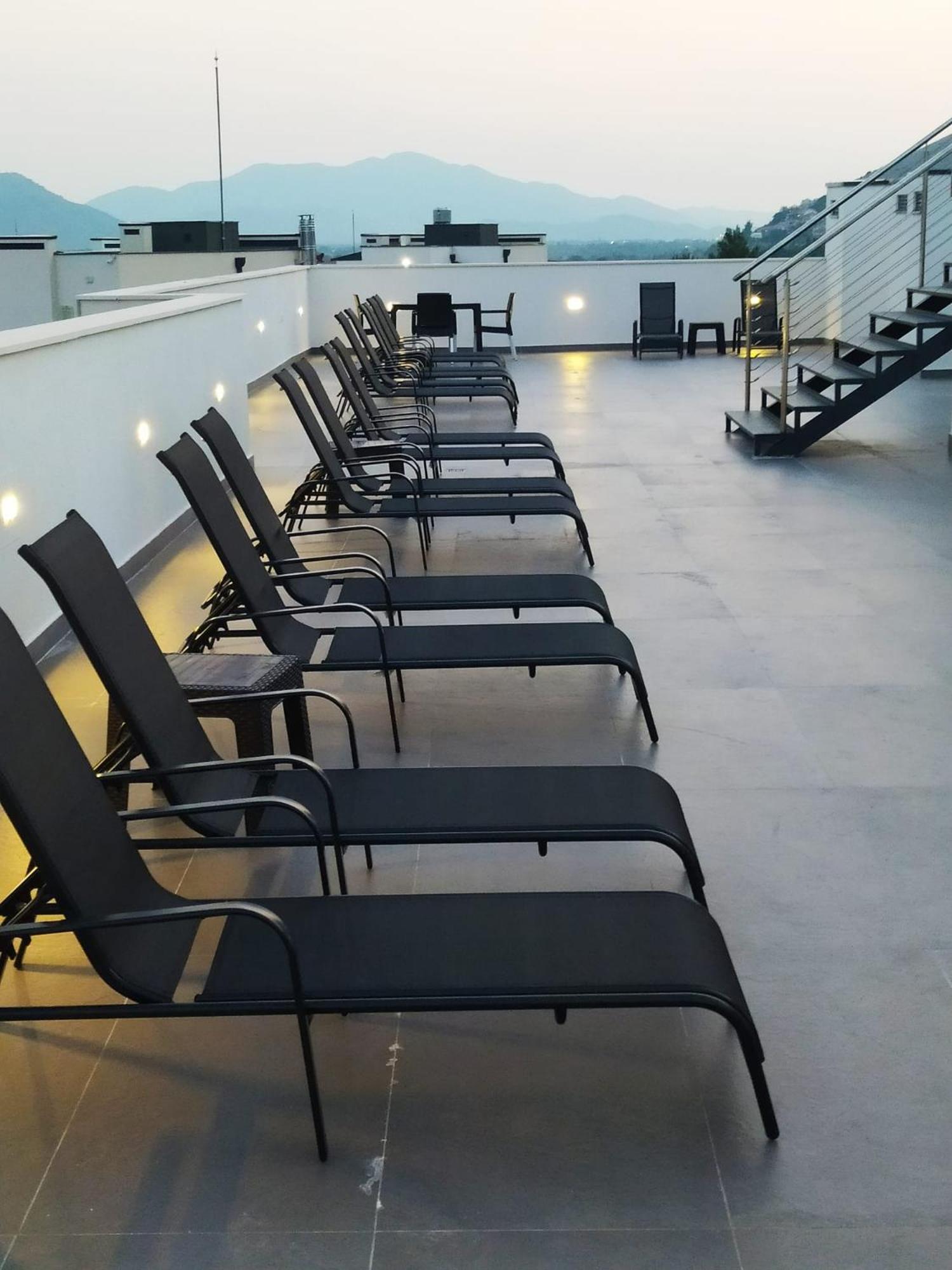 Pine 1 Apartment In The Center Trebinje Ngoại thất bức ảnh